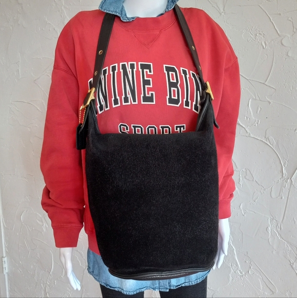 Coach Berkeley Duffle Sac in Black Suede 9010, Ruff-Out - Picture 3 of 16